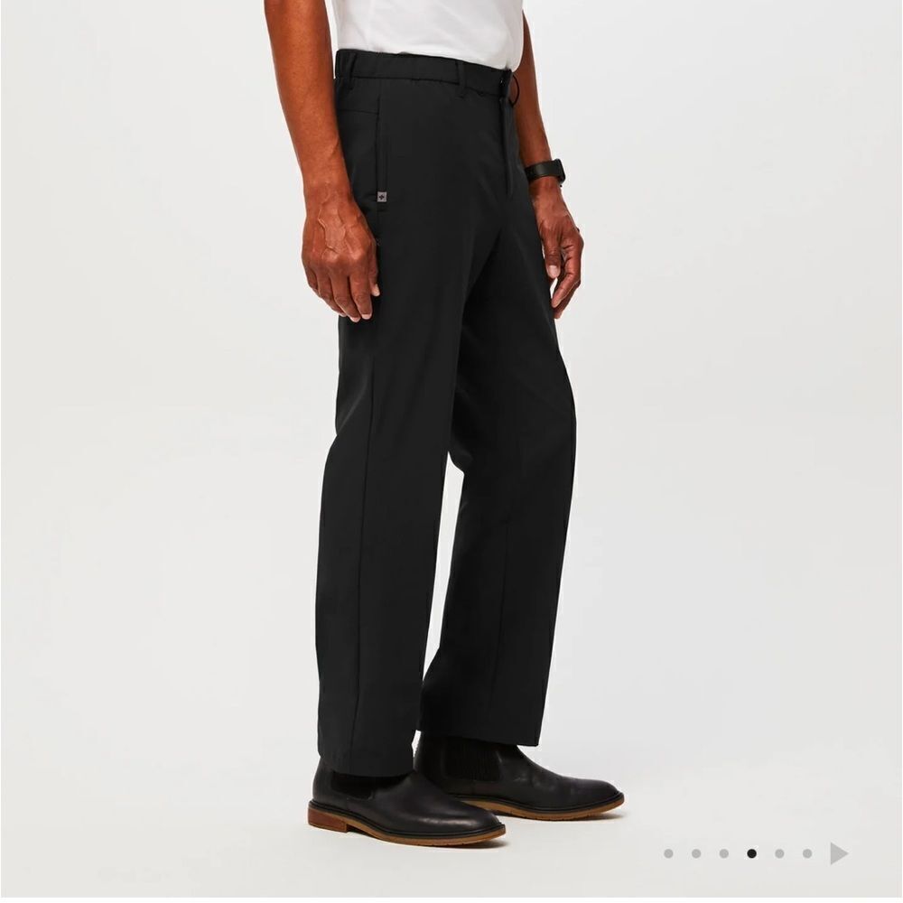EUC MEN’S XL SHORT FIGSPRO BLACK STRAIGHT LEG TROUSERS